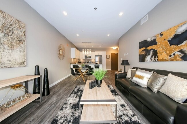 Living/Dining - Parkview Terrace