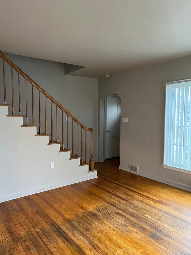 Living Room - 2019 Franklin Ave NE