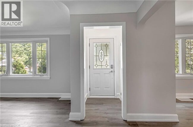 Photo du bâtiment - 44 W 4th St