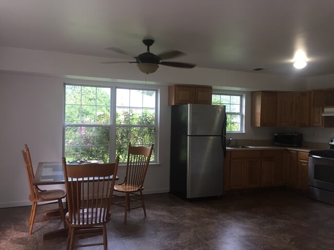 Foto del edificio - 1 Sheridan Dr