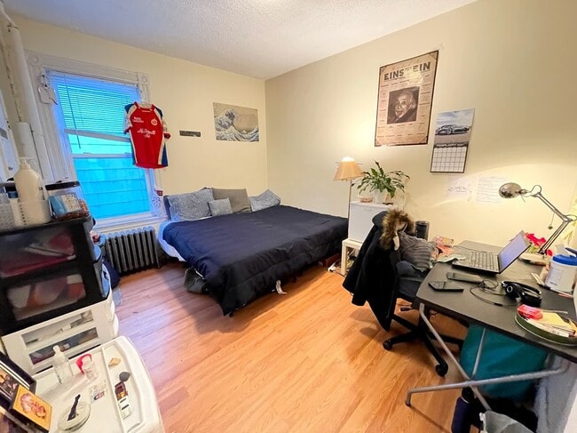 Building Photo - 36 Cherokee St