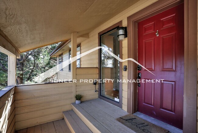 Foto del edificio - 5 bedroom, 3.5 bath home in North West Colorado Springs