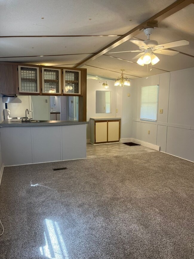 Building Photo - 115 Nightingale Ct