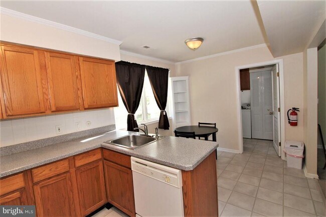 Foto del edificio - 38 Turtle Creek Dr