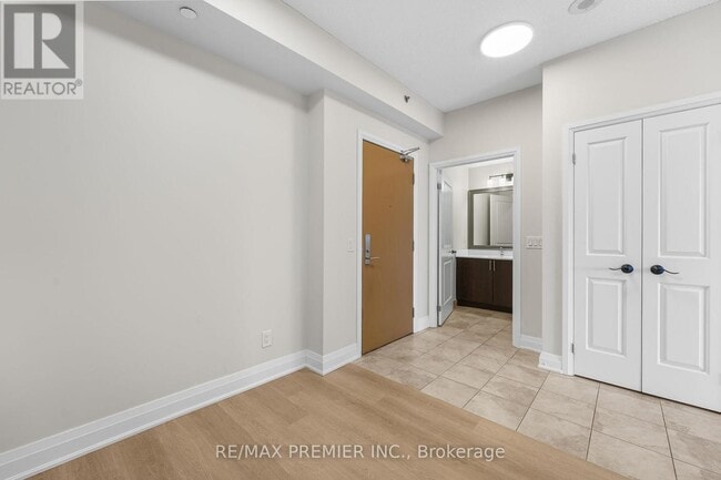 Photo du bâtiment - 520-1520 Steeles Ave W