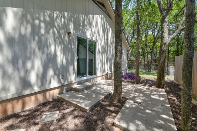 Building Photo - 12603 Teague Trail