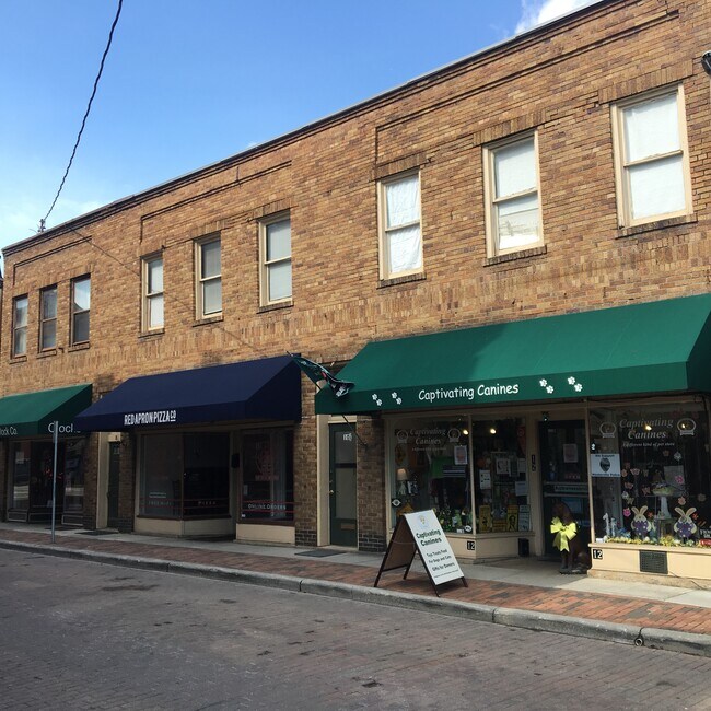 Outside - 10 E Main St