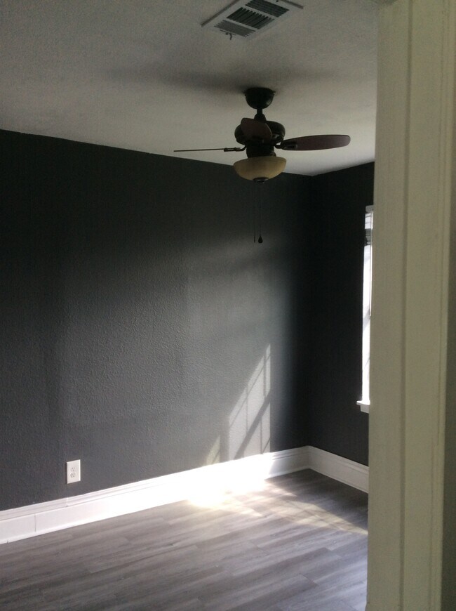 1st Bedroom - 1921 Ruth St