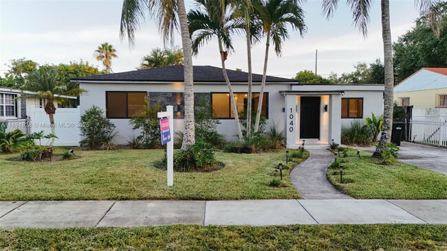 Photo - 1040 NE 143rd St House
