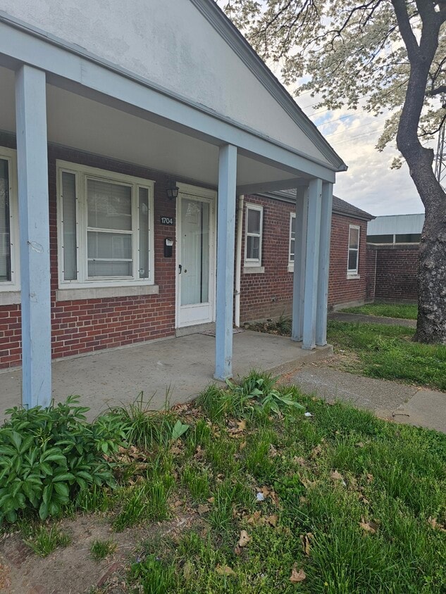 Photo - 1704 De Soto Terrace (Louisville, KY)