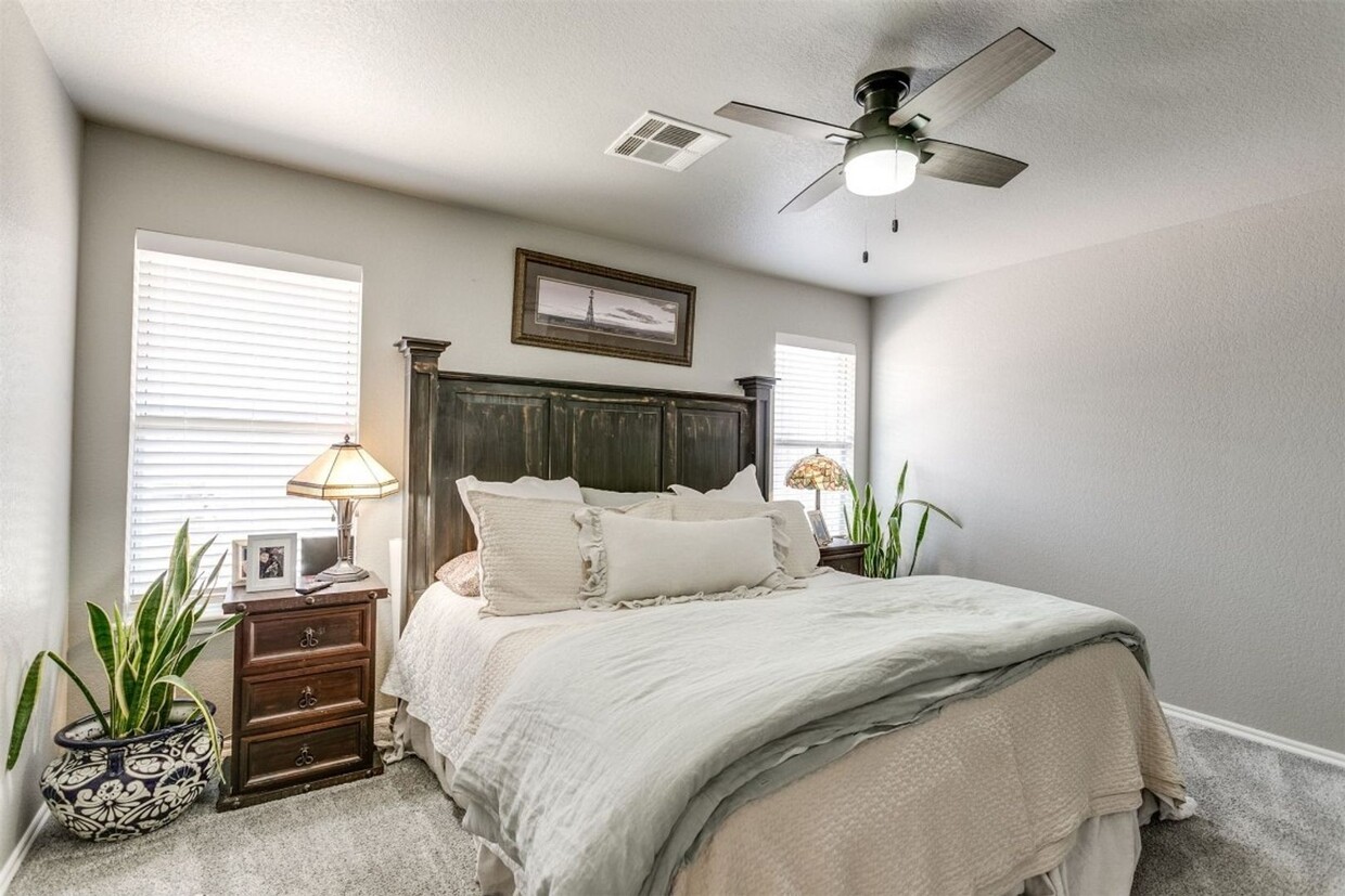 Foto principal - Beautiful 3 Bedroom in Norman