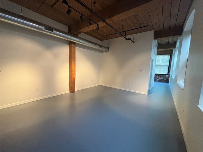 Building Photo - 88 Gerrish Ave