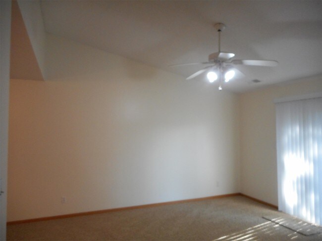 Foto del edificio - 3425 Queen Dr SW