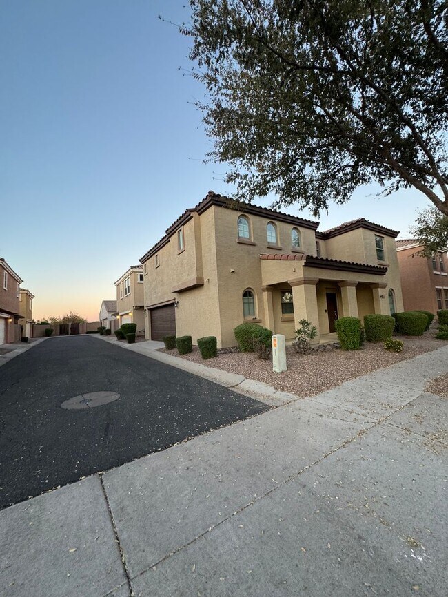 Building Photo - 3 bedroom in Lyon's Gate in Gilbert