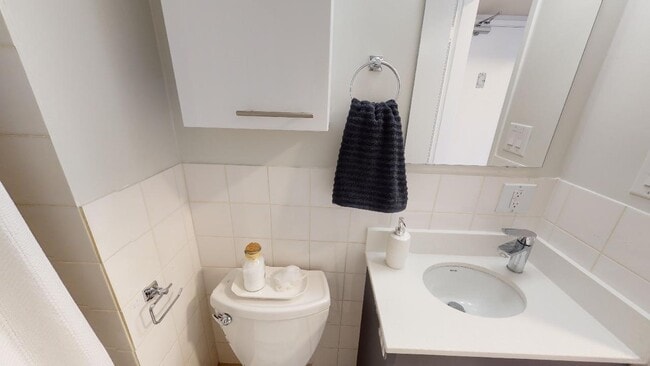 Building Photo - 1461 Harwood