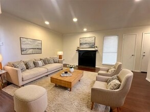 Building Photo - 1600 Pecan Chase Cir