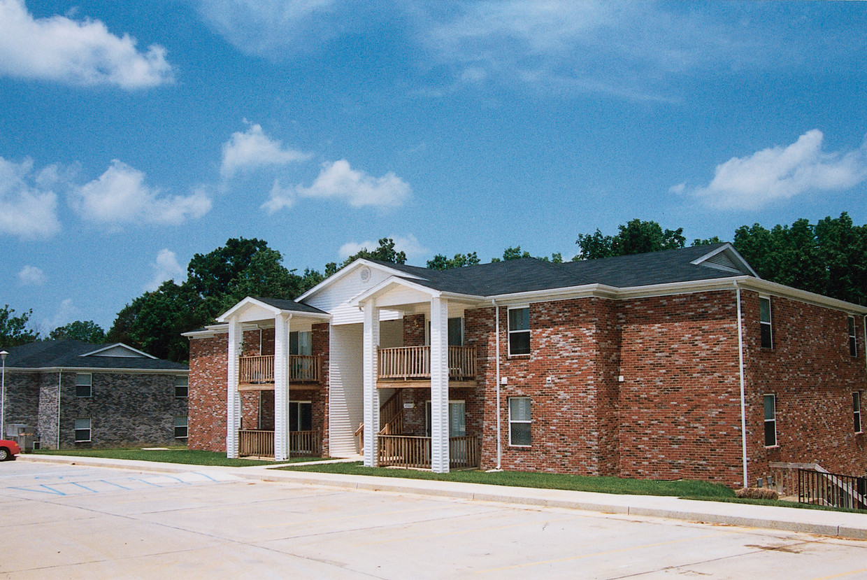 Primary Photo - Cedar Ridge Apartments