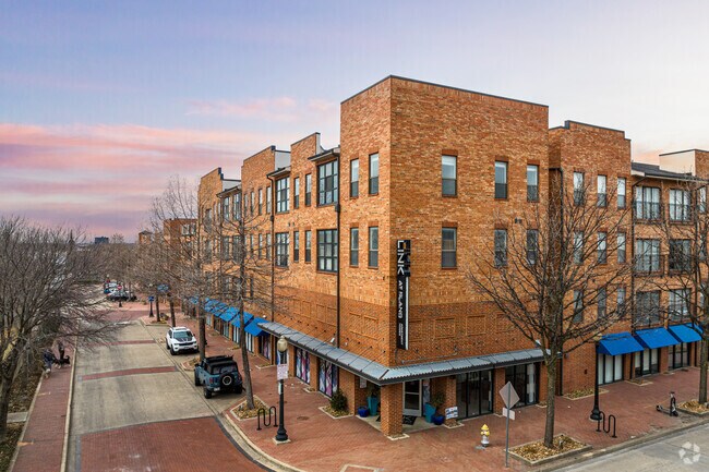 Building Photo - The Link at Plano