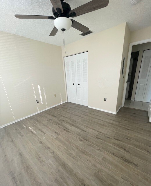 Building Photo - 2934 Wainwright Ct