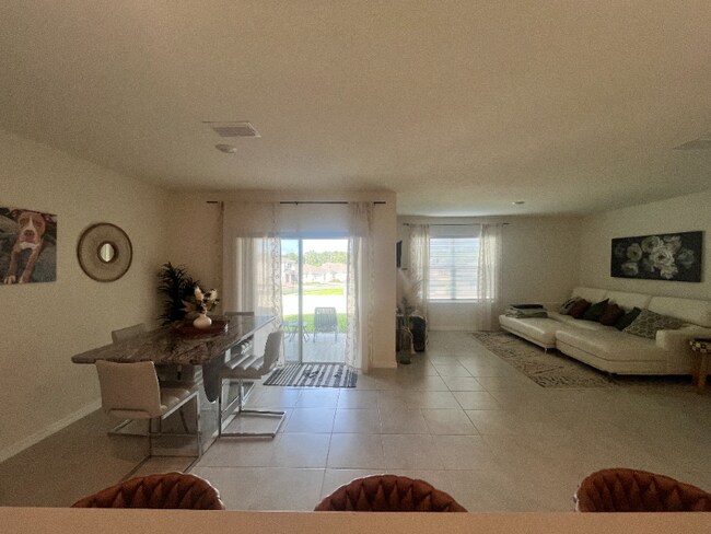 Foto del edificio - 33504 Copper Hl Wy