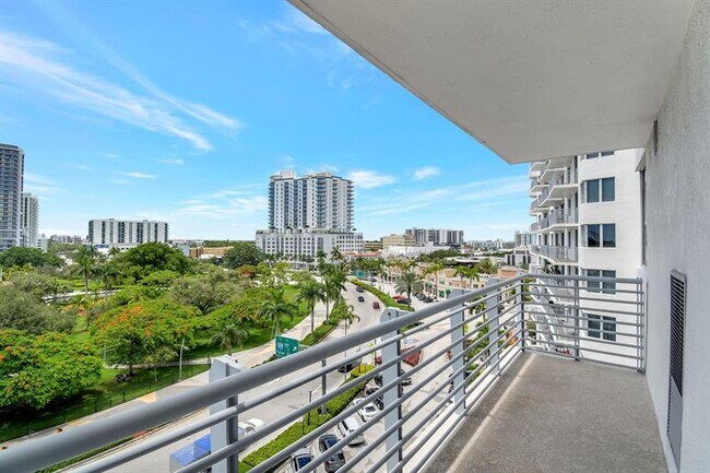 Foto del edificio - 1830 Radius Dr