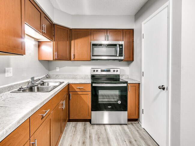Building Photo - 1028 Shagbark Dr