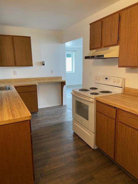 Kitchen - 211 S Spring St