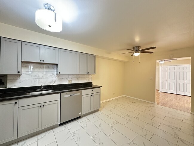 Foto del edificio - 630 Lincoln Ave