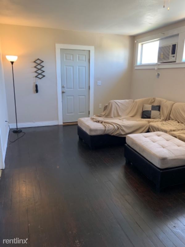 Foto del edificio - 821 Live Oak St