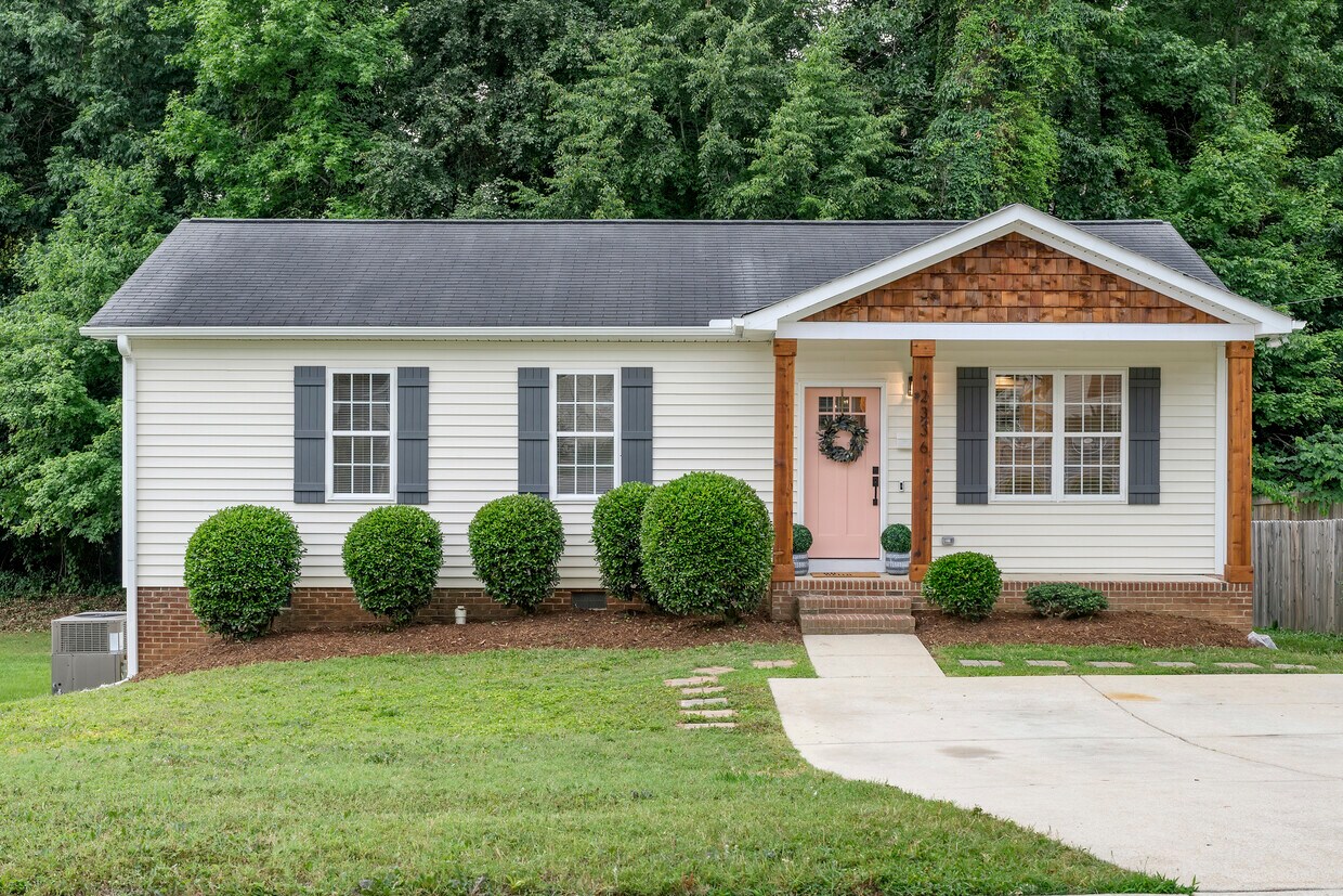 Primary Photo - 2336 Milburnie Rd