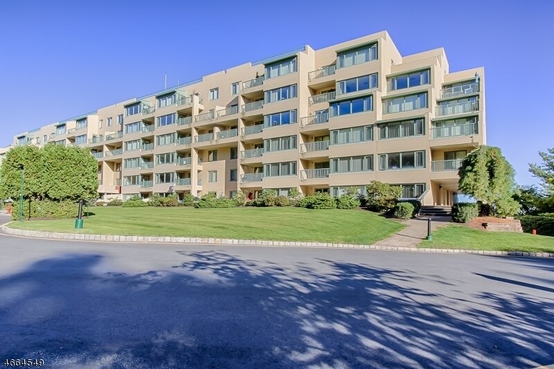 Foto principal - 2000 Gates Ct