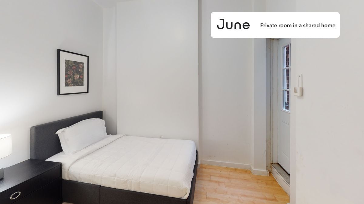 Private bedroom in 4 bed/2 bath Home - Private bedroom in 4 bed/2 bath Home
