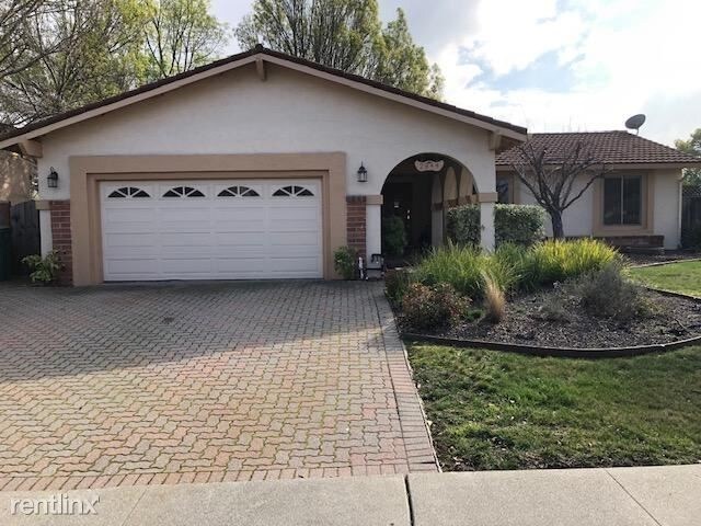 Primary Photo - 3 br, 2 bath House - 2844 Milo Way