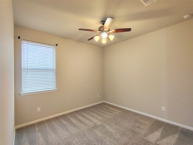 Building Photo - 9822 Willow Crown Ln