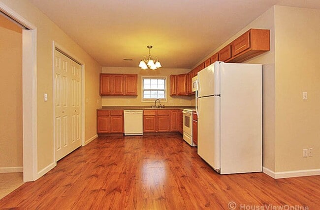 Building Photo - Winesap 2245/2247
