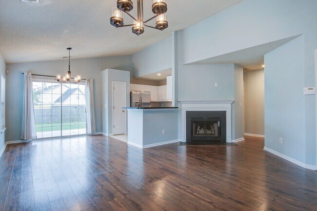 Foto del edificio - 122 Walnut Creek Rd