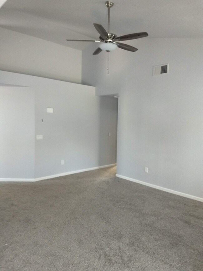 Foto del edificio - Updated 3 Bedroom Home