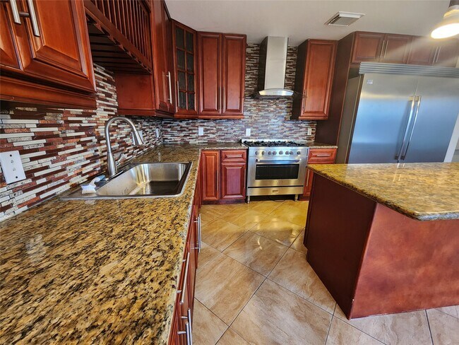 Foto del edificio - 16111 Soaring Eagle Dr