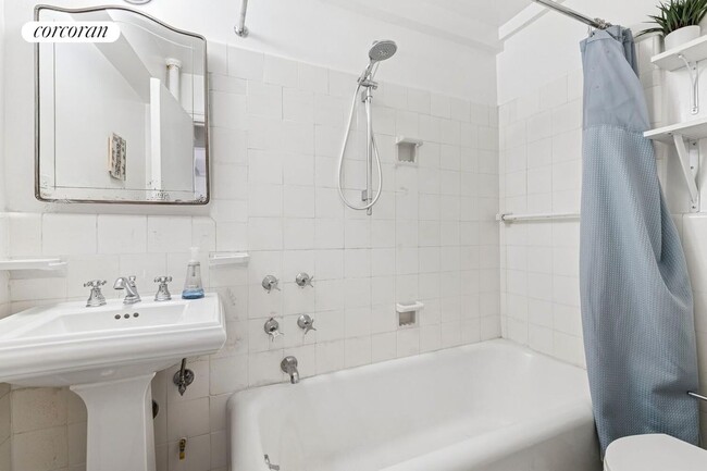 Foto del edificio - 110 E 87th St