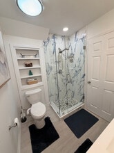 Building Photo - 245 Winding River Dr