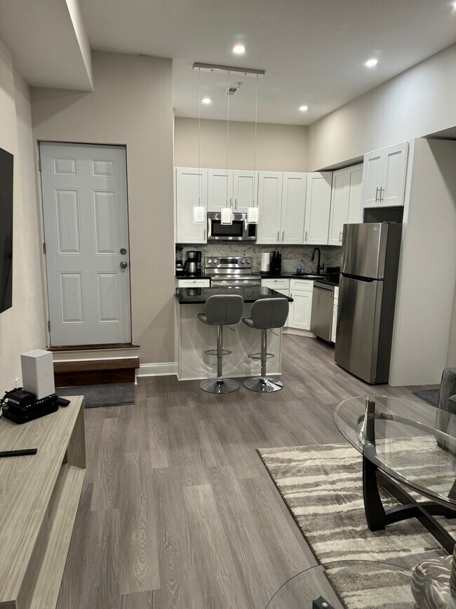 Foto del edificio - 1826 Ridge Ave