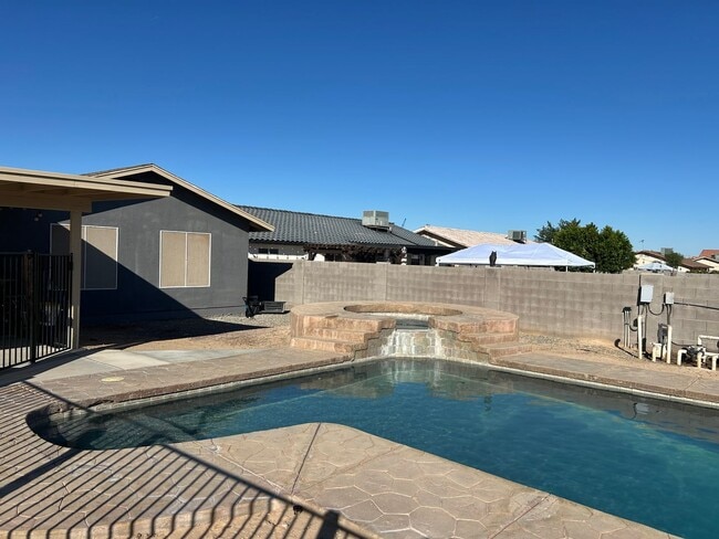 Foto del edificio - OCOTILLO DESERT POOL HOME!