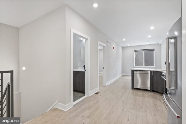 Foto del edificio - 408 N Front St