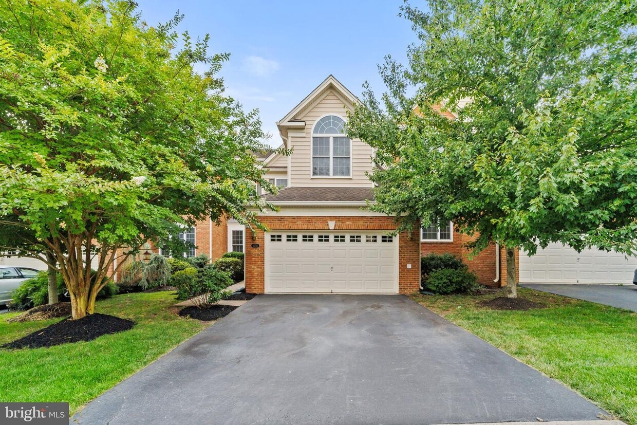 15755 Cool Spring Dr, Haymarket, VA 20169 Townhome Rentals in