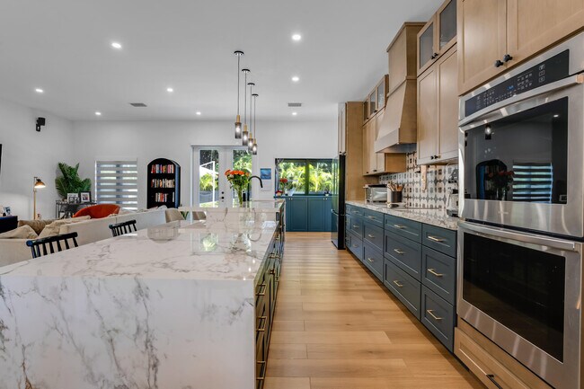 Foto del edificio - 4678 SW 11th St