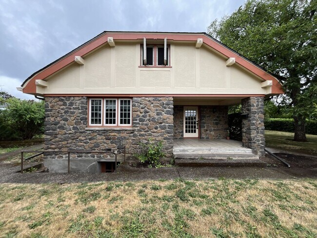 Building Photo - Charming Cottage Home with Timeless Character, Hardwood Floors, Flexible Living Spaces, and Expan...