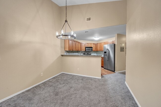 Building Photo - $1,895.00 - 2 Bedrooms, 2 Bathrooms, Apart...