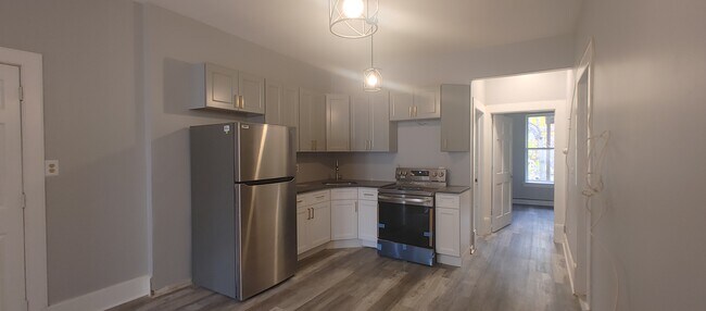 Kitchen - 30 City Ter