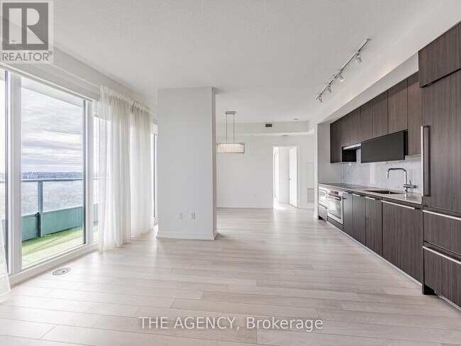 Building Photo - 117 McMahon Dr