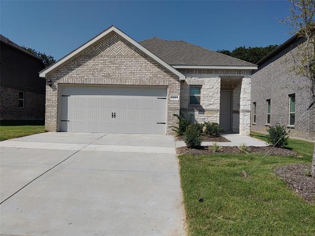 Building Photo - 3928 Oak Creek Circle